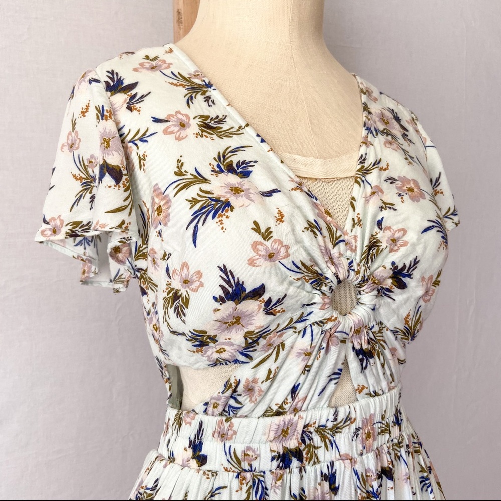 American Eagle Cut-out Floral Sundress Mini - Picture 3 of 8